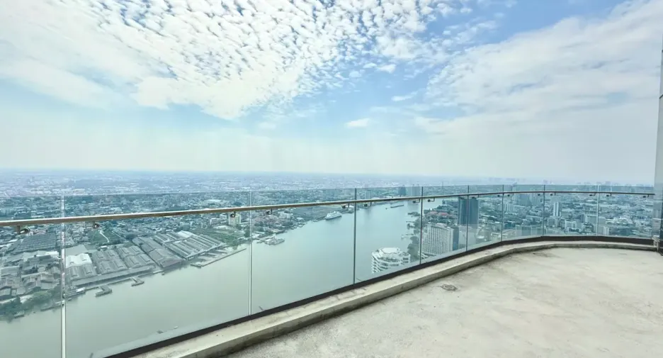 For sale 4 bedrooms condo in Bang Kho Laem, Bangkok