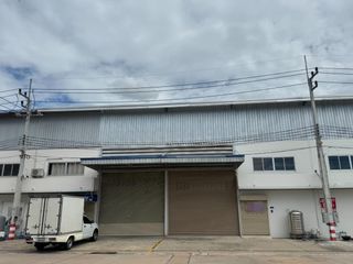 For rent warehouse in Mueang Chon Buri, Chonburi
