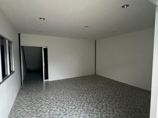 For rent warehouse in Mueang Chon Buri, Chonburi