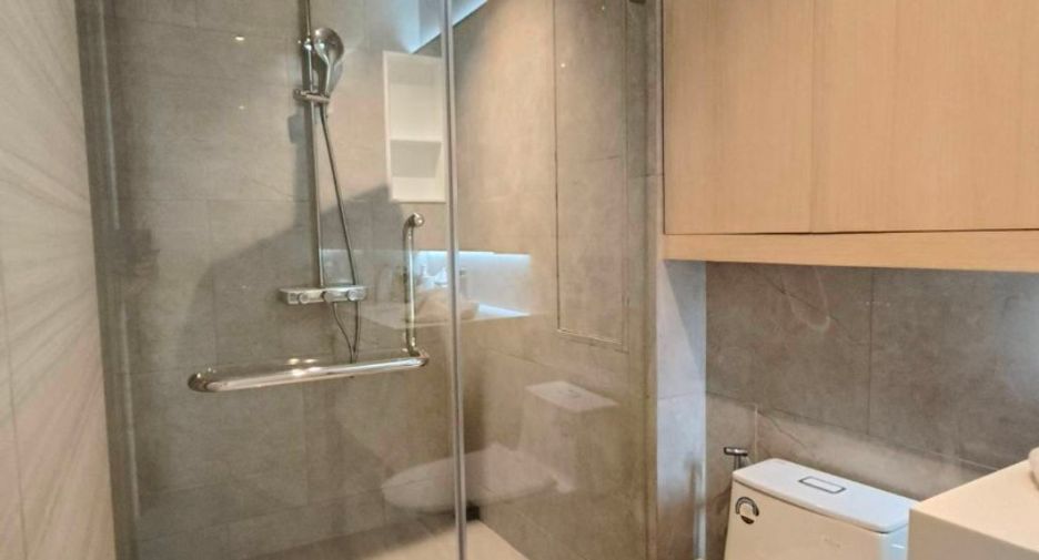 For rent 1 bed condo in Mueang Samut Prakan, Samut Prakan