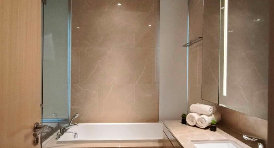 For rent 2 ベッドルーム condo in Khlong San, Bangkok