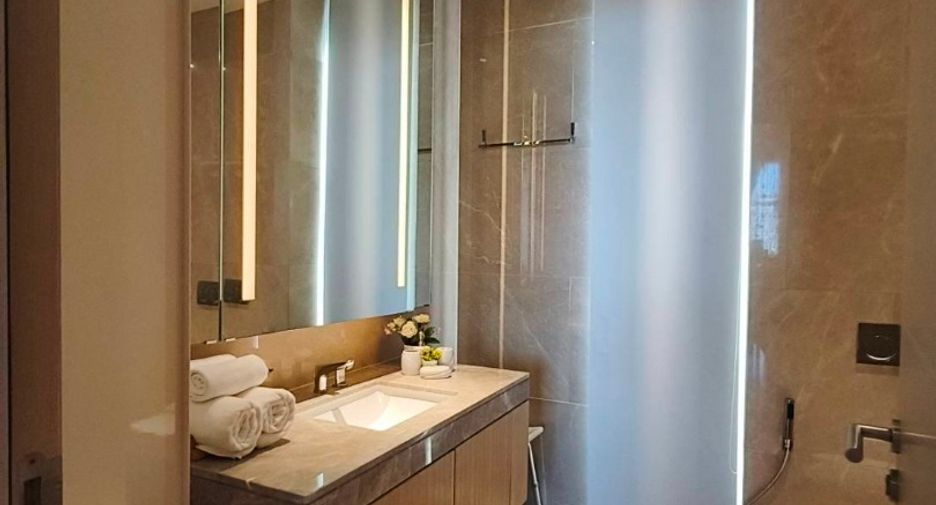 For rent 2 ベッドルーム condo in Khlong San, Bangkok