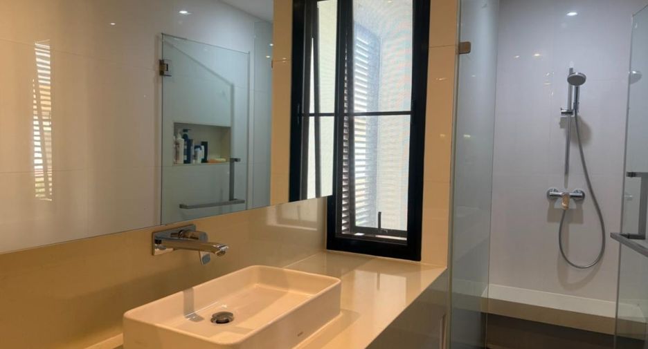Haus zur Miete mit 5 Zimmer in Bang Kapi, Bangkok