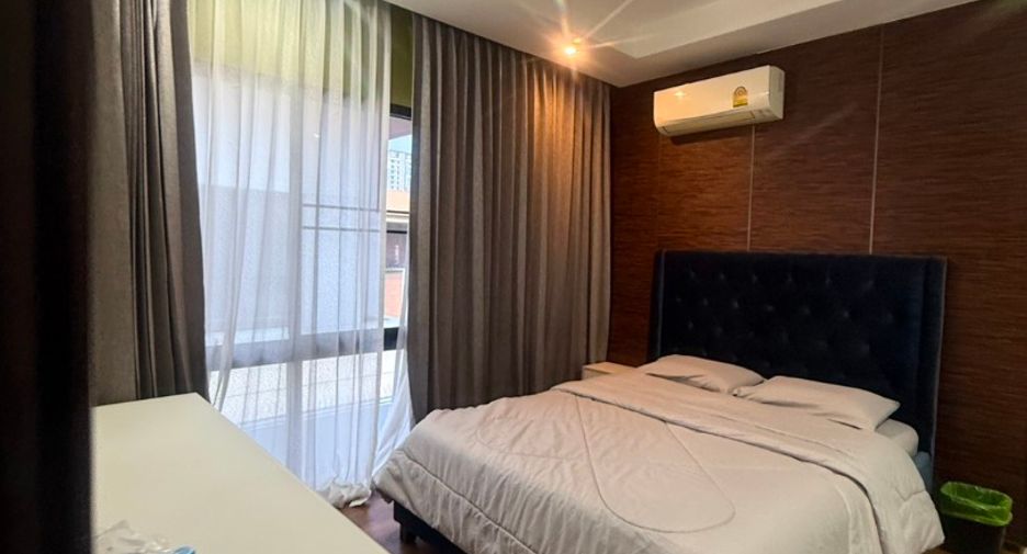 Haus zur Miete mit 5 Zimmer in Bang Kapi, Bangkok