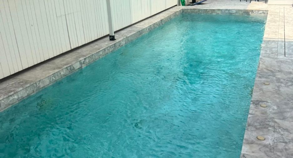 Haus zur Miete mit 5 Zimmer in Bang Kapi, Bangkok