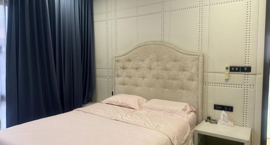 Haus zur Miete mit 5 Zimmer in Bang Kapi, Bangkok