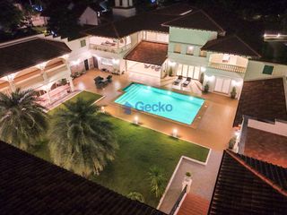 Haus zum Kauf mit 6 Zimmer in Bang Lamung, Chonburi