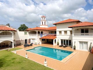 Haus zum Kauf mit 6 Zimmer in Bang Lamung, Chonburi