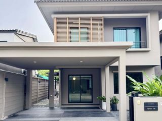 Casa en alquiler de 3 habitaciones en Bang Phli, Samut Prakan