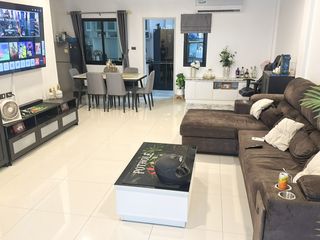 For sale 2 bedrooms townhouse in Bang Lamung, Chonburi