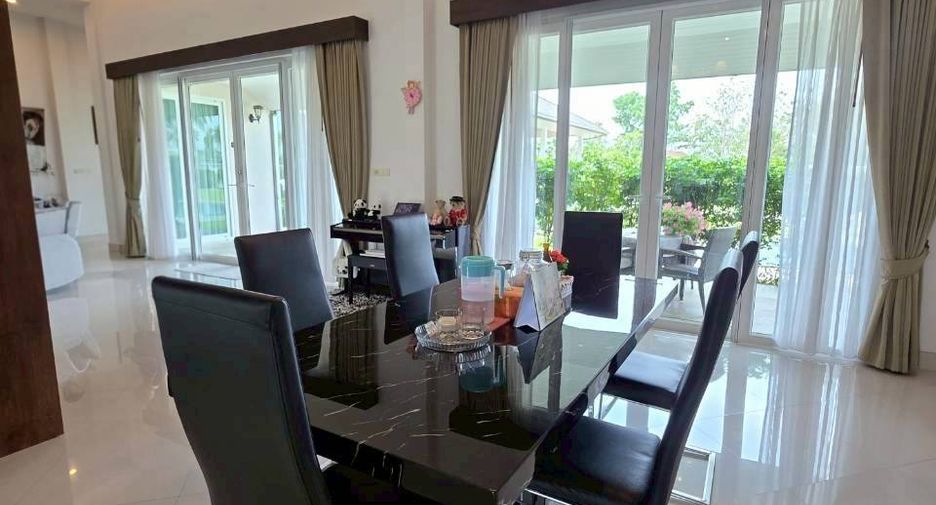 For sale 3 bedrooms house in Bang Lamung, Chonburi