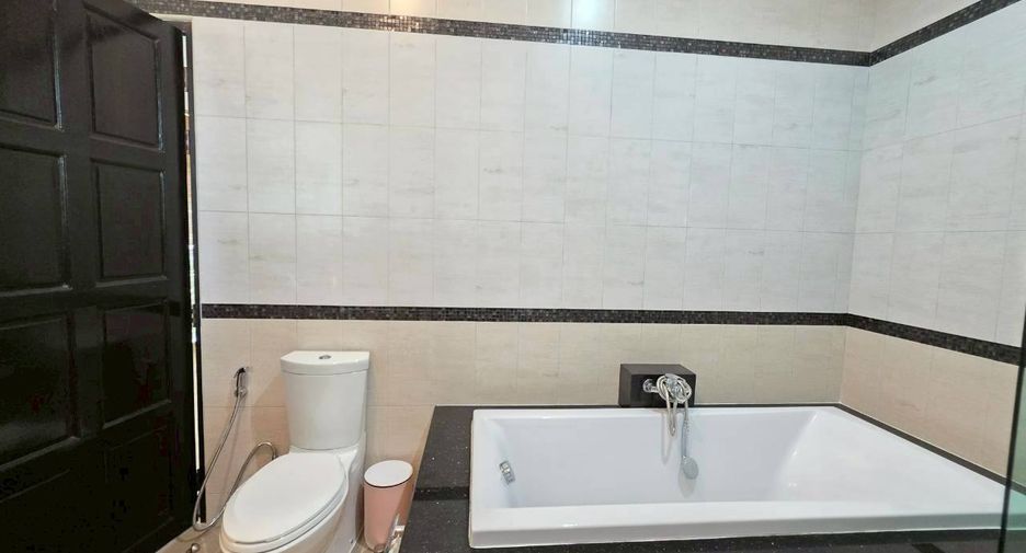 For sale 3 bedrooms house in Bang Lamung, Chonburi