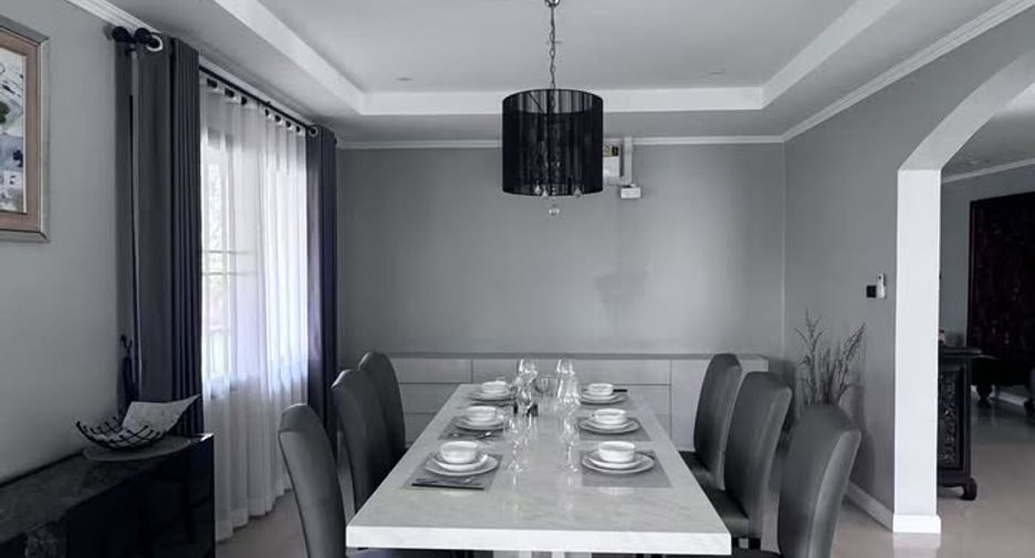 For rent 3 ベッドルーム house in Bang Lamung, Chonburi