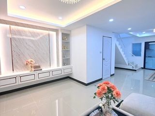 For sale 3 bedrooms townhouse in Bang Lamung, Chonburi