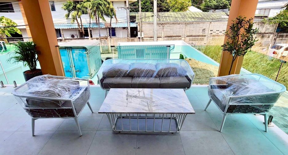 Casa en venta de 5 habitaciones en Bang Lamung, Chonburi
