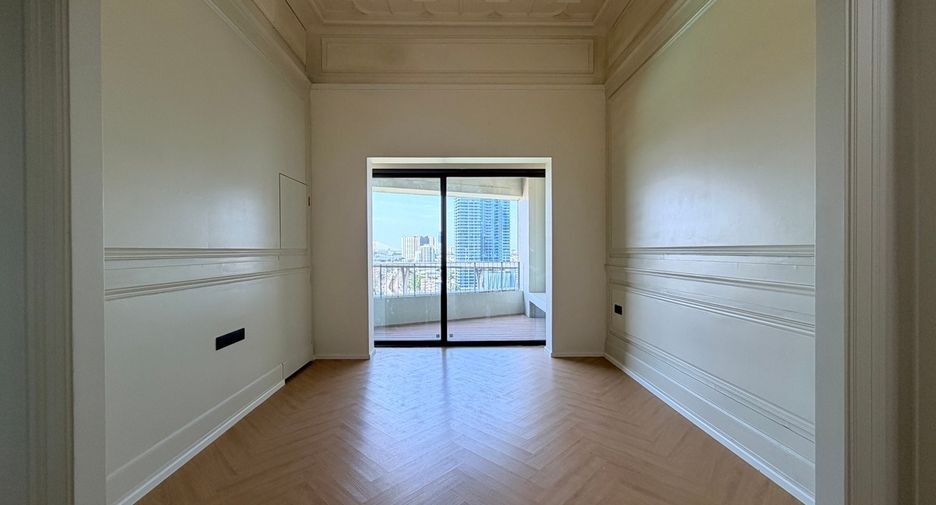 Condo en venta de 2 habitaciones en Yan Nawa, Bangkok
