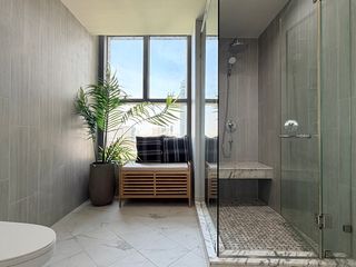 Condo en venta de 2 habitaciones en Yan Nawa, Bangkok