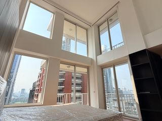 For sale 2 bedrooms condo in Pathum Wan, Bangkok