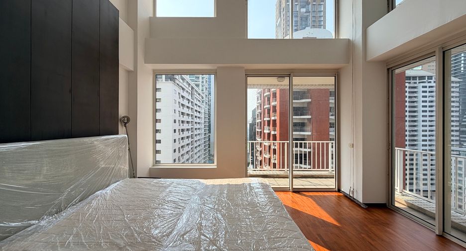 For sale 2 bedrooms condo in Pathum Wan, Bangkok