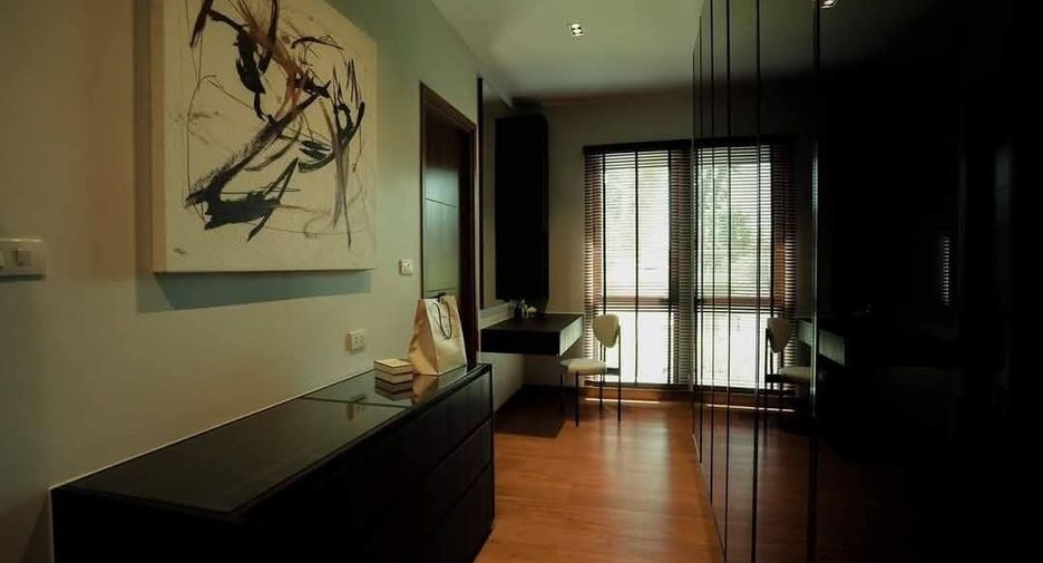 À vendre et à louer 4 chambres villa à Hang Dong, Chiang Mai