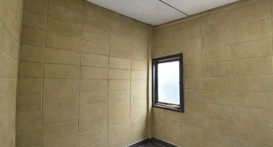For sale 3 bedrooms house in Lak Si, Bangkok