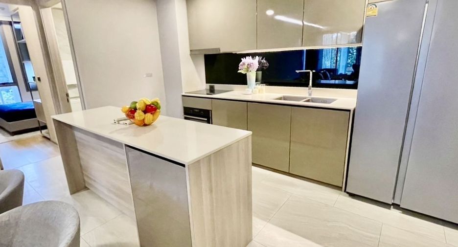 Condo en alquiler de 3 habitaciones en Watthana, Bangkok