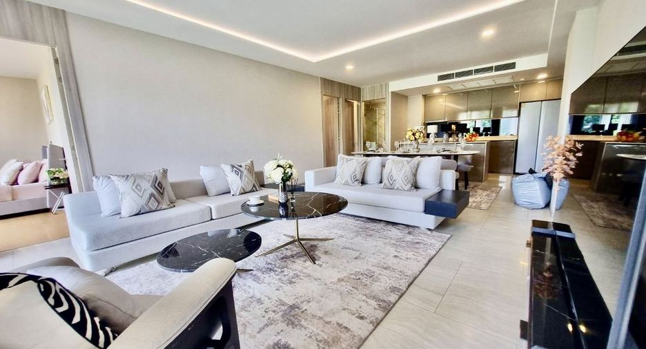 Condo en alquiler de 3 habitaciones en Watthana, Bangkok