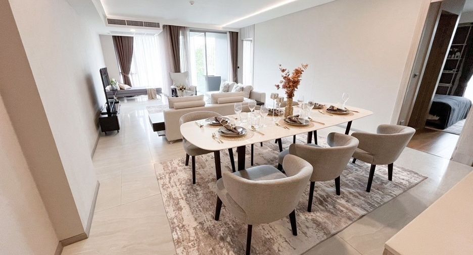 Condo en alquiler de 3 habitaciones en Watthana, Bangkok
