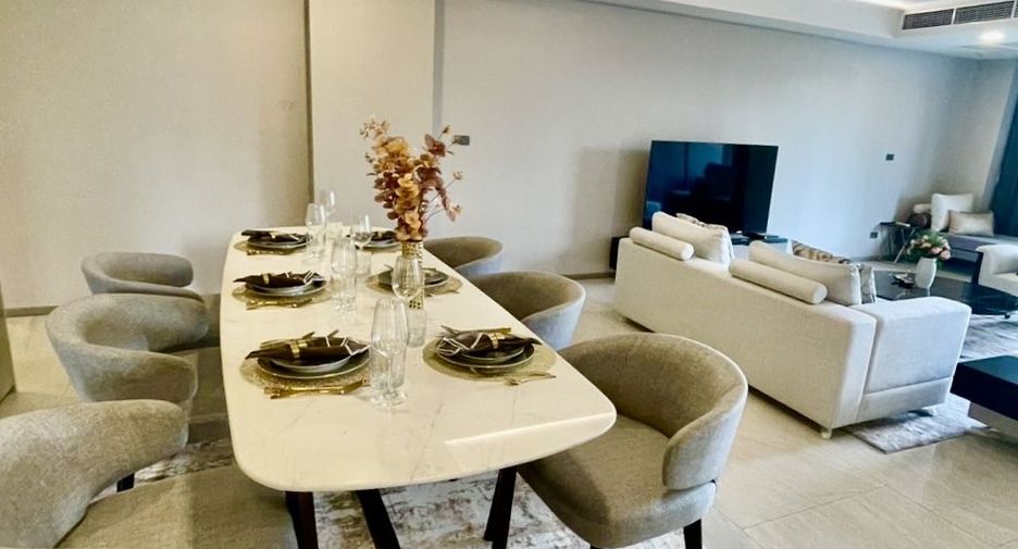 Condo en alquiler de 3 habitaciones en Watthana, Bangkok