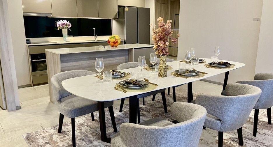 Condo en alquiler de 3 habitaciones en Watthana, Bangkok