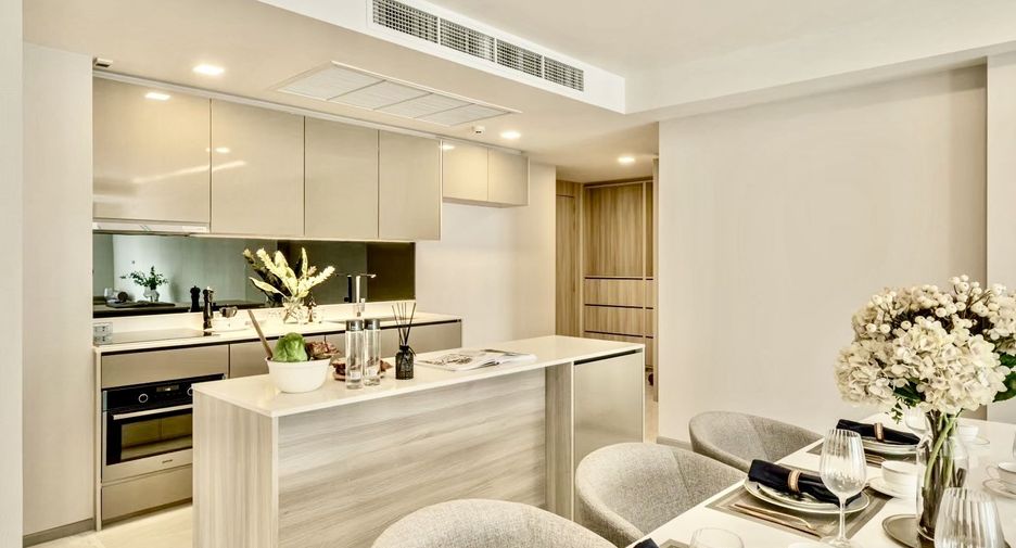 Condo en alquiler de 3 habitaciones en Watthana, Bangkok