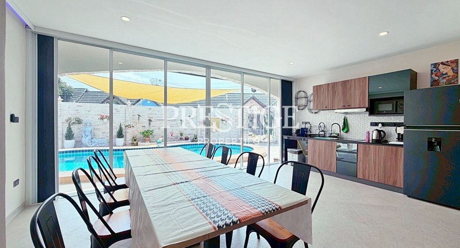 Casa en venta de 4 habitaciones en Bang Lamung, Chonburi