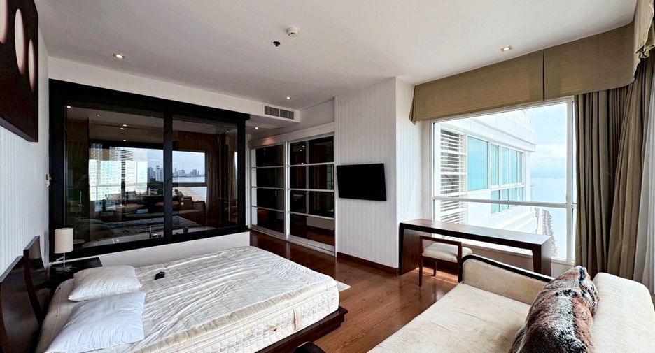 For rent 2 bedrooms condo in Sattahip, Chonburi