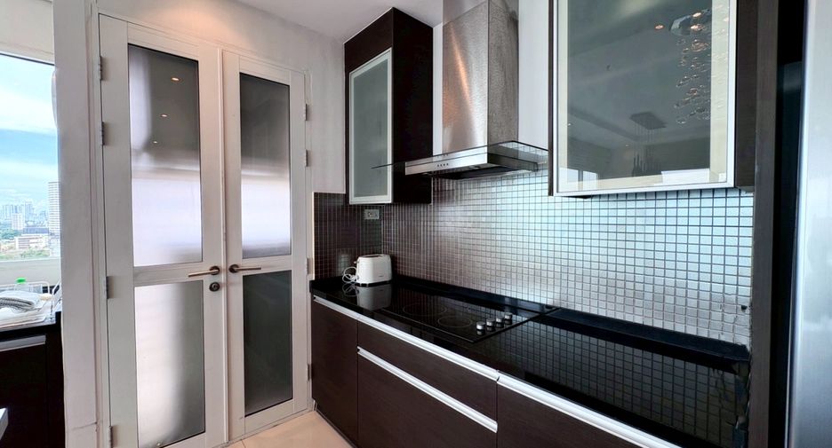 For rent 2 bedrooms condo in Sattahip, Chonburi