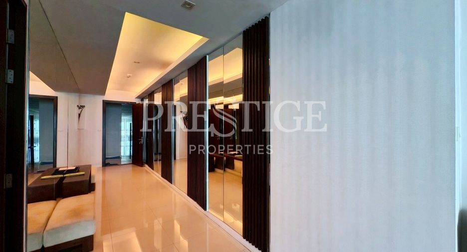 For rent 2 bedrooms condo in Sattahip, Chonburi