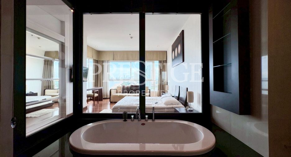 For rent 2 bedrooms condo in Sattahip, Chonburi