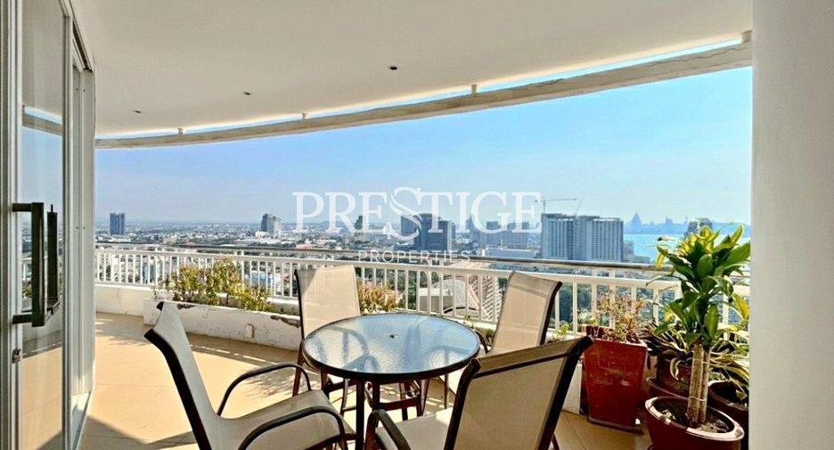 For sale 3 bedrooms condo in Bang Lamung, Chonburi
