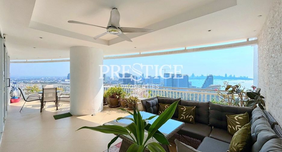 For sale 3 bedrooms condo in Bang Lamung, Chonburi