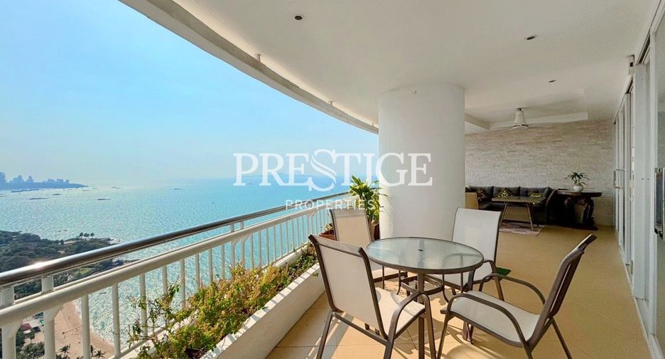 For sale 3 bedrooms condo in Bang Lamung, Chonburi