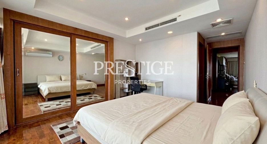 For sale 3 bedrooms condo in Bang Lamung, Chonburi