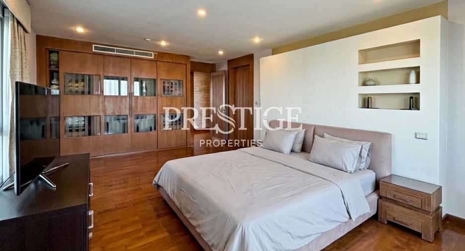 For sale 3 bedrooms condo in Bang Lamung, Chonburi