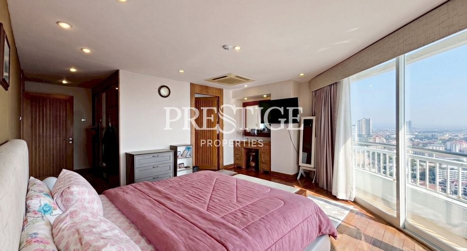 For sale 3 bedrooms condo in Bang Lamung, Chonburi