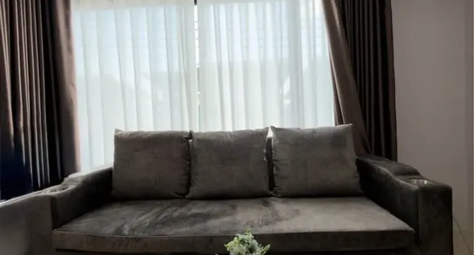 For rent 4 bedrooms townhouse in Thalang, Phuket