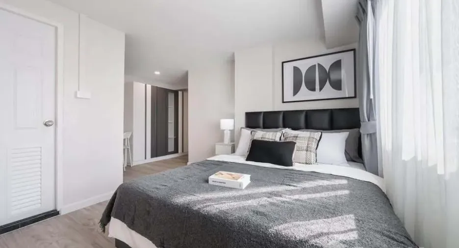 For sale 2 ベッドルーム condo in Bang Na, Bangkok