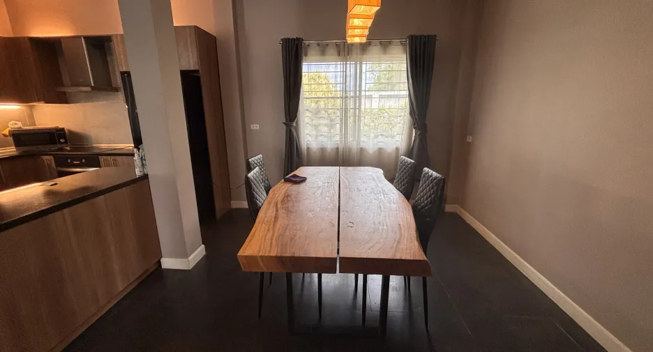 For sale 3 ベッドルーム house in San Kamphaeng, Chiang Mai