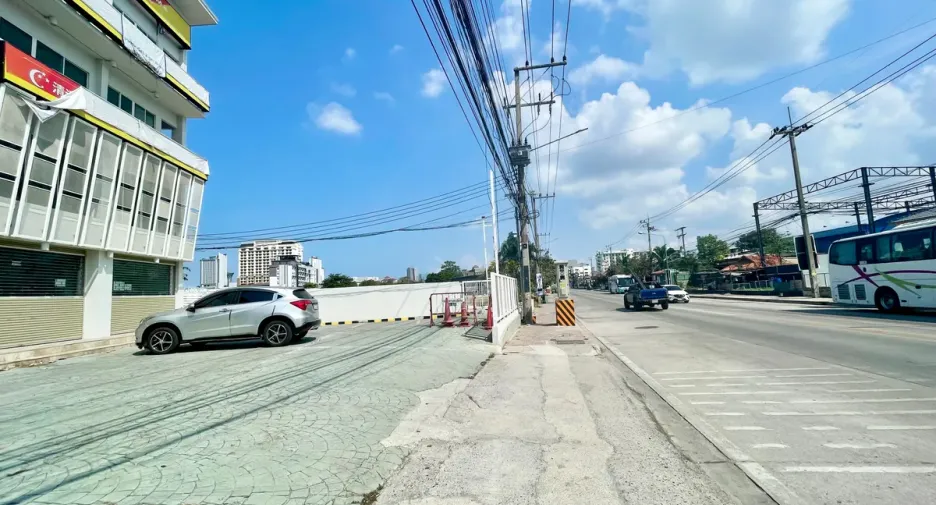 Gewerbefläche zum Kauf in Bang Lamung, Chonburi