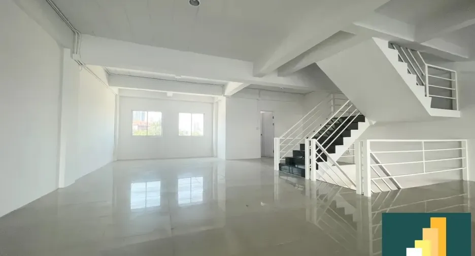 Gewerbefläche zum Kauf in Bang Lamung, Chonburi