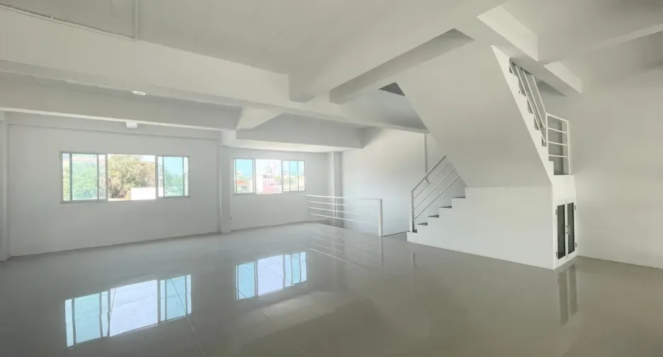 Gewerbefläche zum Kauf in Bang Lamung, Chonburi