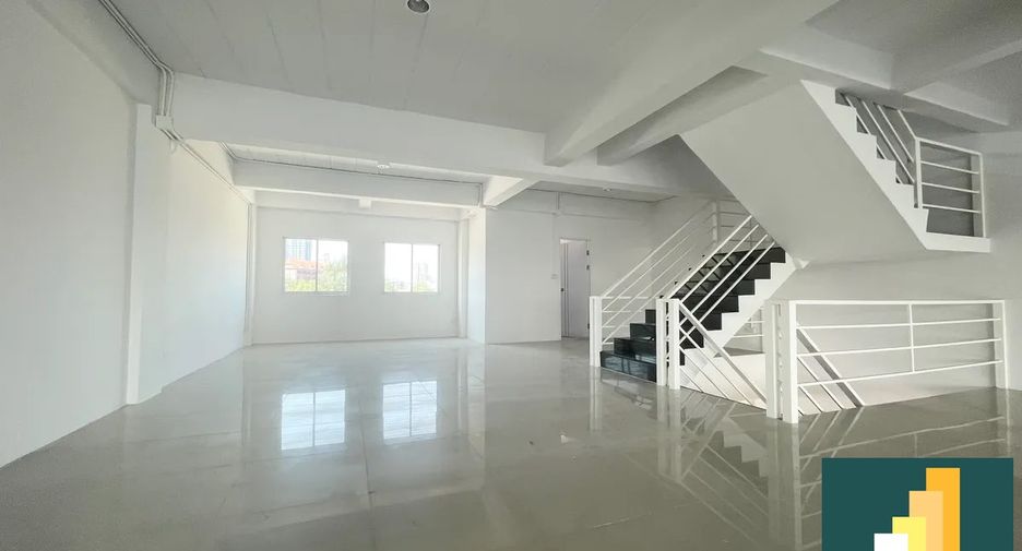 Gewerbefläche zum Kauf in Bang Lamung, Chonburi