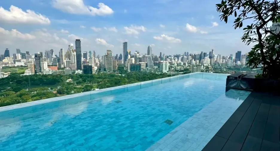 For rent 2 bedrooms condo in Sathon, Bangkok